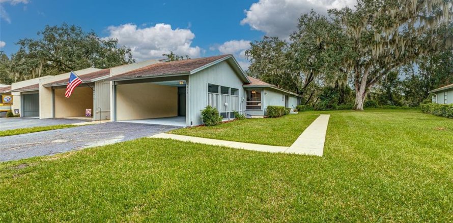 Condo in Lakeland, Florida, 2 bedrooms № 2410451