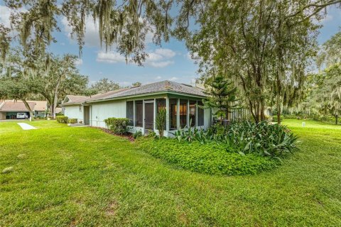 Condo in Lakeland, Florida, 2 bedrooms № 2410451 - photo 2