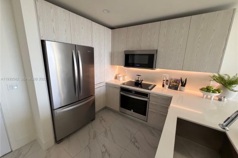 Condominio en venta en Sunrise, Florida, 2 dormitorios, 81.48 m2 № 2034282 - foto 2