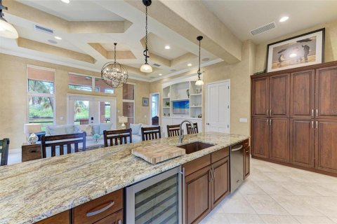 House in Bradenton, Florida 4 bedrooms, 301 sq.m. № 1908832 - photo 22