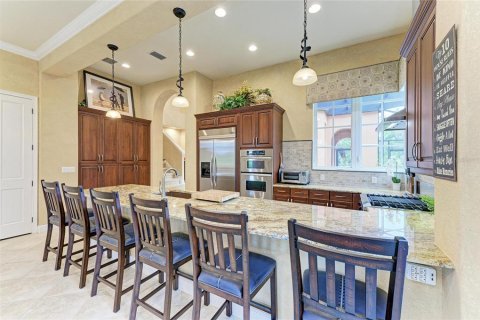 House in Bradenton, Florida 4 bedrooms, 301 sq.m. № 1908832 - photo 20