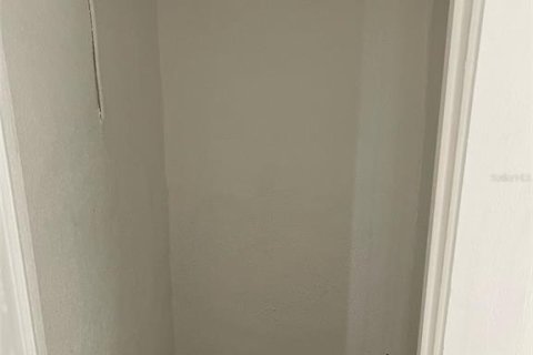 House in Davenport, Florida 2 bedrooms, 86.96 sq.m. № 1915193 - photo 10