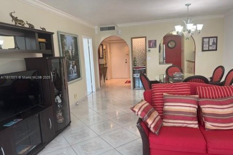Copropriété à louer à Miami Beach, Floride: 1 chambre, 91.04 m2 № 2040412 - photo 21
