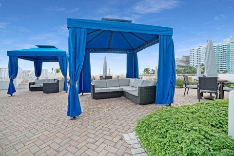 Copropriété à louer à Miami Beach, Floride: 1 chambre, 91.04 m2 № 2040412 - photo 9