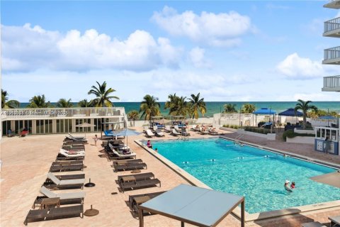 Copropriété à louer à Miami Beach, Floride: 1 chambre, 91.04 m2 № 2040412 - photo 7