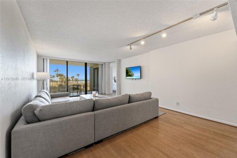 Condominio en venta en Jupiter, Florida, 2 dormitorios, 117.99 m2 № 2033074 - foto 5