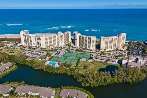 Condominio en venta en Jupiter, Florida, 2 dormitorios, 117.99 m2 № 2033074 - foto 15
