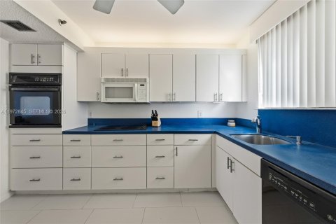 Condominio en venta en Jupiter, Florida, 2 dormitorios, 117.99 m2 № 2033074 - foto 9