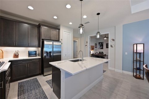 Villa ou maison à vendre à Bradenton, Floride: 2 chambres, 150.97 m2 № 2223210 - photo 6