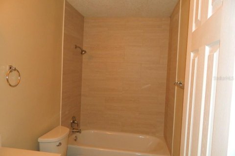 Copropriété à louer à Altamonte Springs, Floride: 3 chambres, 108.32 m2 № 2277927 - photo 16