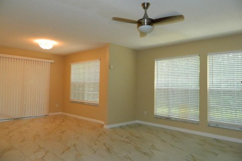 Copropriété à louer à Altamonte Springs, Floride: 3 chambres, 108.32 m2 № 2277927 - photo 7