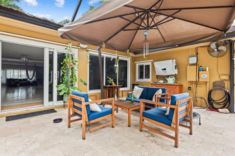 Villa ou maison à vendre à Hollywood, Floride: 3 chambres, 235.23 m2 № 2146604 - photo 9