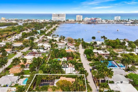 Villa ou maison à vendre à Hollywood, Floride: 3 chambres, 235.23 m2 № 2146604 - photo 4