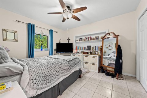 Villa ou maison à vendre à Hollywood, Floride: 3 chambres, 235.23 m2 № 2146604 - photo 29