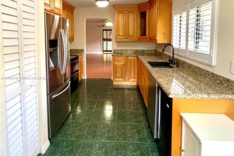 Condo in Davie, Florida, 2 bedrooms  № 1661173 - photo 22