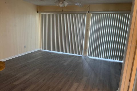 Condominio en alquiler en Tampa, Florida, 2 dormitorios, 141.21 m2 № 1801919 - foto 11