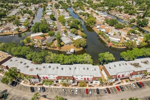 Condominio en alquiler en Tampa, Florida, 2 dormitorios, 141.21 m2 № 1801919 - foto 5