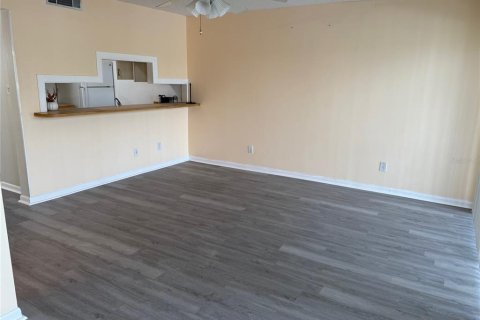 Condominio en alquiler en Tampa, Florida, 2 dormitorios, 141.21 m2 № 1801919 - foto 13