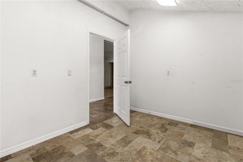Immobilier commercial à louer à Longwood, Floride: 405.24 m2 № 2139981 - photo 26
