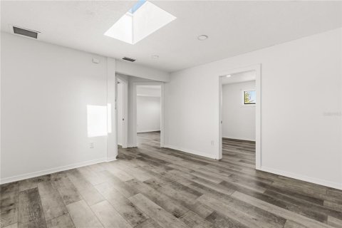 Immobilier commercial à louer à Longwood, Floride: 405.24 m2 № 2139981 - photo 28