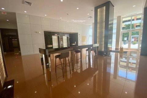 Condo in Aventura, Florida, 2 bedrooms № 2174345 - photo 23