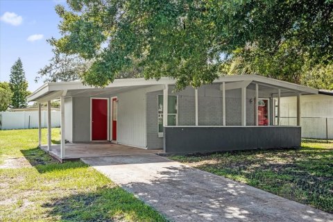 House in Sanford, Florida 3 bedrooms, 77.67 sq.m. № 1902115 - photo 1