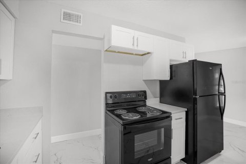 House in Sanford, Florida 3 bedrooms, 77.67 sq.m. № 1902115 - photo 8
