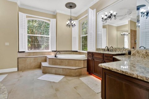 Villa ou maison à vendre à DeLand, Floride: 5 chambres, 319.86 m2 № 1918616 - photo 21