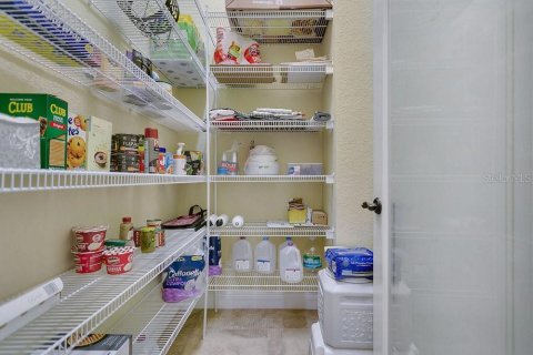 Villa ou maison à vendre à DeLand, Floride: 5 chambres, 319.86 m2 № 1918616 - photo 16