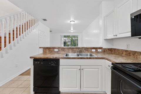 Touwnhouse à louer à Riviera Beach, Floride: 2 chambres, 113.99 m2 № 2084226 - photo 5