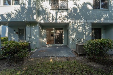 Touwnhouse à louer à Riviera Beach, Floride: 2 chambres, 113.99 m2 № 2084226 - photo 14