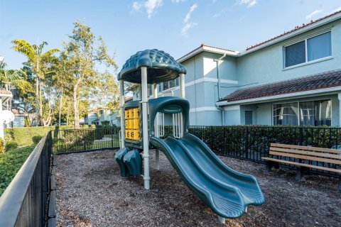 Touwnhouse à louer à Riviera Beach, Floride: 2 chambres, 113.99 m2 № 2084226 - photo 19