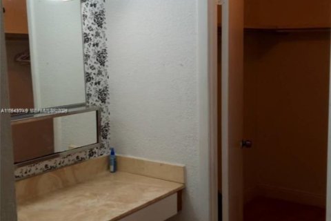 Copropriété à louer à Homestead, Floride: 2 chambres, 99.87 m2 № 2178707 - photo 4