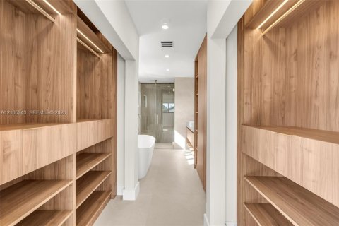 Villa ou maison à vendre à Miami, Floride: 3 chambres, 192.77 m2 № 2414756 - photo 23