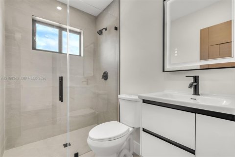 Villa ou maison à vendre à Miami, Floride: 3 chambres, 192.77 m2 № 2414756 - photo 17