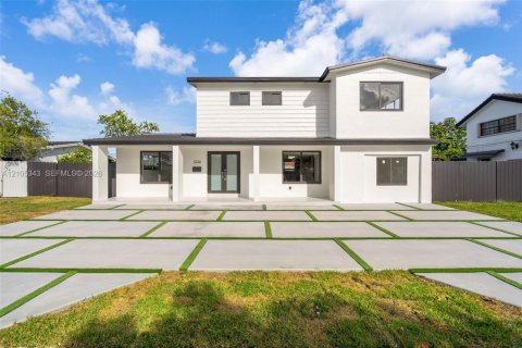 Villa ou maison à Miami, Floride 3 chambres, 192.77 m2 № 2414756