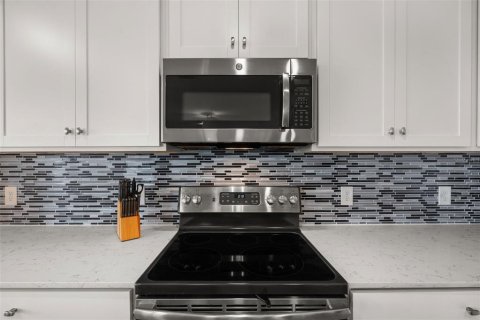 Condominio en venta en Bradenton, Florida, 2 dormitorios, 106.09 m2 № 2347243 - foto 9
