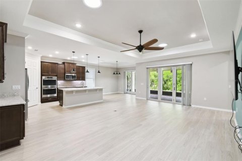 Casa en venta en Kissimmee, Florida, 3 dormitorios, 225.47 m2 № 1679694 - foto 8