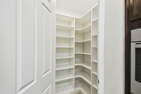 Casa en venta en Kissimmee, Florida, 3 dormitorios, 225.47 m2 № 1679694 - foto 14