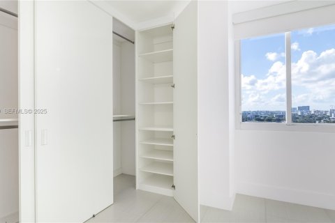 Copropriété à louer à Miami, Floride: 1 chambre, 53.42 m2 № 1983062 - photo 18
