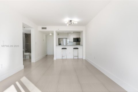 Copropriété à louer à Miami, Floride: 1 chambre, 53.42 m2 № 1983062 - photo 8
