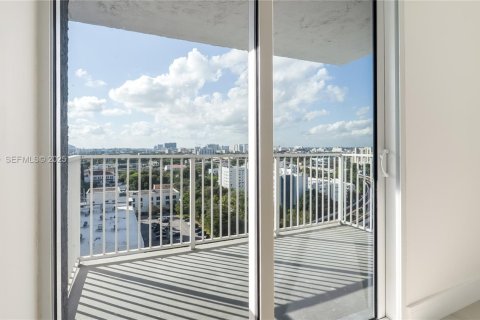 Copropriété à louer à Miami, Floride: 1 chambre, 53.42 m2 № 1983062 - photo 19