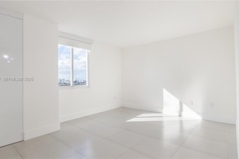 Copropriété à louer à Miami, Floride: 1 chambre, 53.42 m2 № 1983062 - photo 16