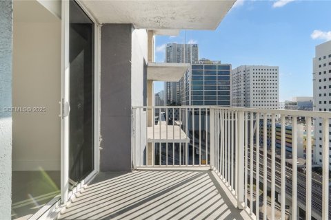 Copropriété à louer à Miami, Floride: 1 chambre, 53.42 m2 № 1983062 - photo 21