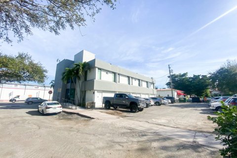 Oficina en alquiler en Coral Gables, Florida № 1224611 - foto 1