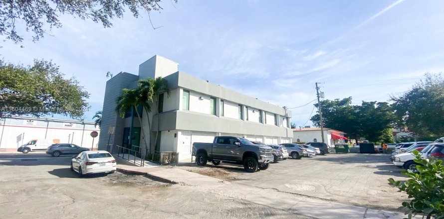 Oficina en Coral Gables, Florida № 1224611