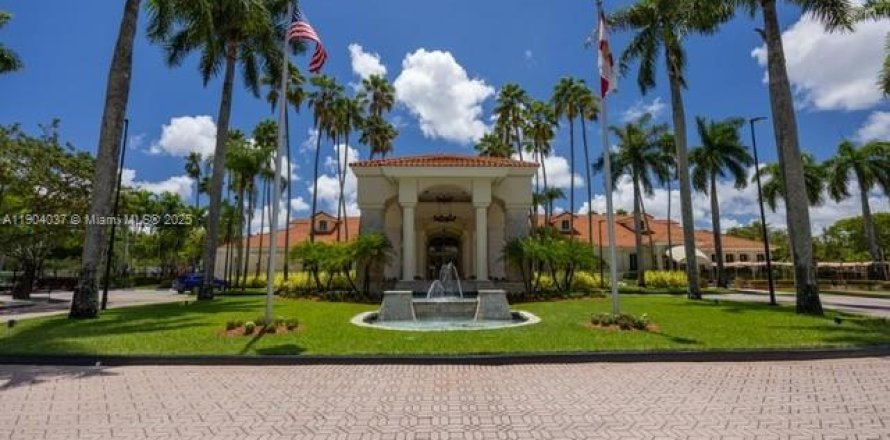 Condo in Doral, Florida, 3 bedrooms № 1957155