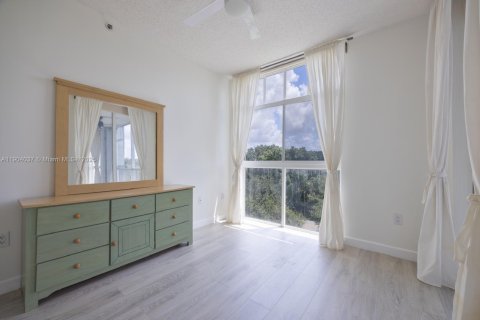 Condo in Doral, Florida, 3 bedrooms № 1957155 - photo 8