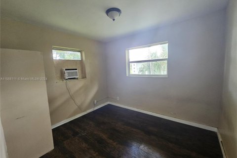 Casa en venta en Lauderhill, Florida, 4 dormitorios, 101.45 m2 № 1120849 - foto 6