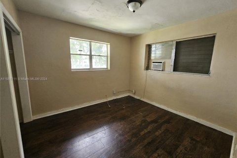 Casa en venta en Lauderhill, Florida, 4 dormitorios, 101.45 m2 № 1120849 - foto 13
